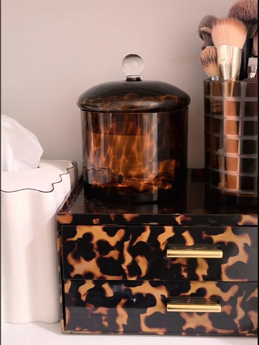 NWT Jonathan Adler Brown Tortoise Shell Glass Canister Jar with Lid - qty 1